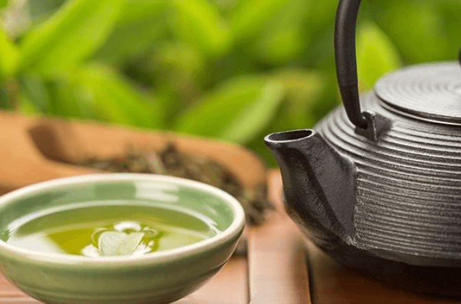 Brewing Anxi Tieguanyin Oolong Tea with Traditional Teaware